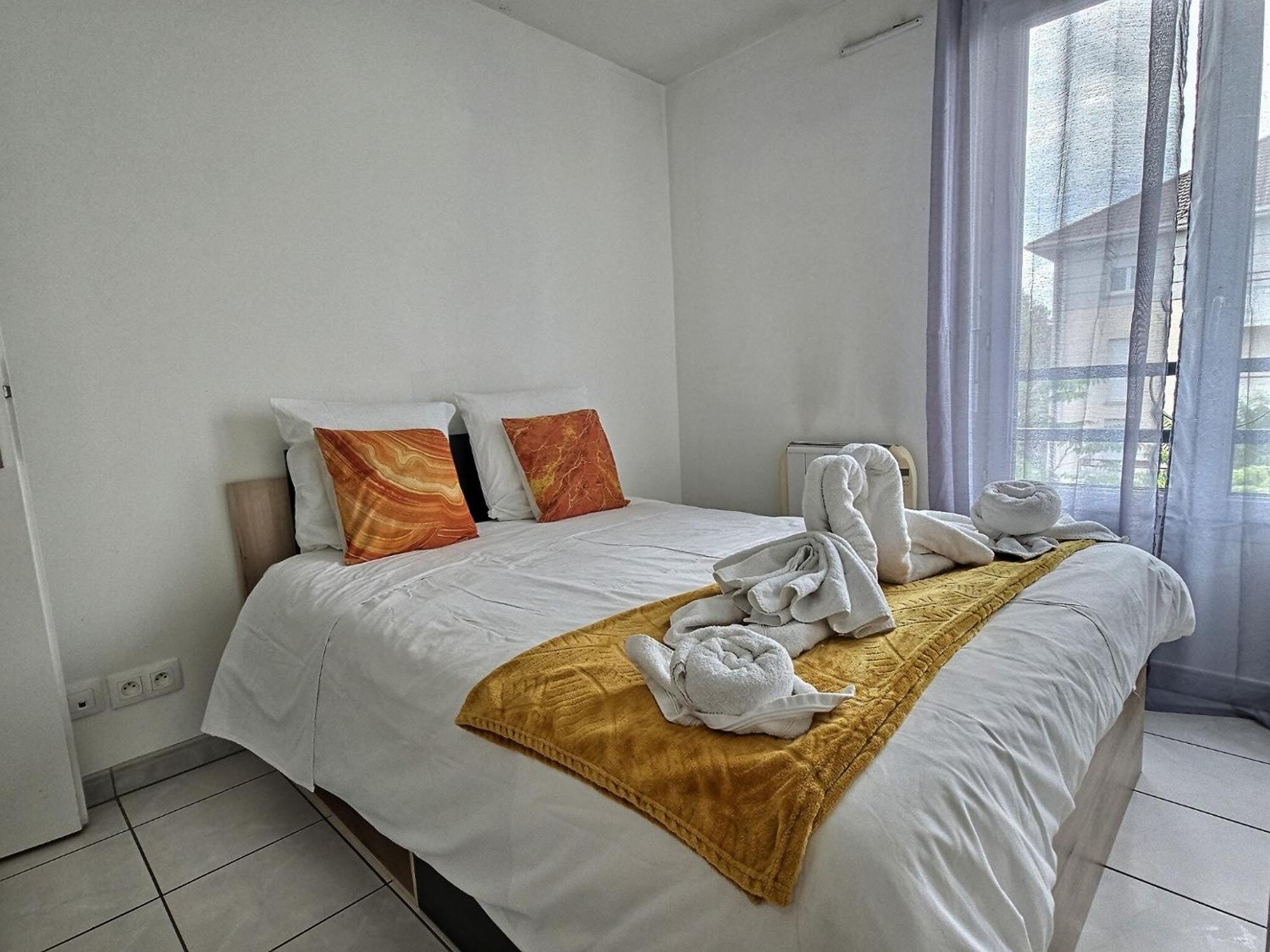 Tres Bel Appartement Entre Paris Et Disneyland ลอเยอส์ ภายนอก รูปภาพ